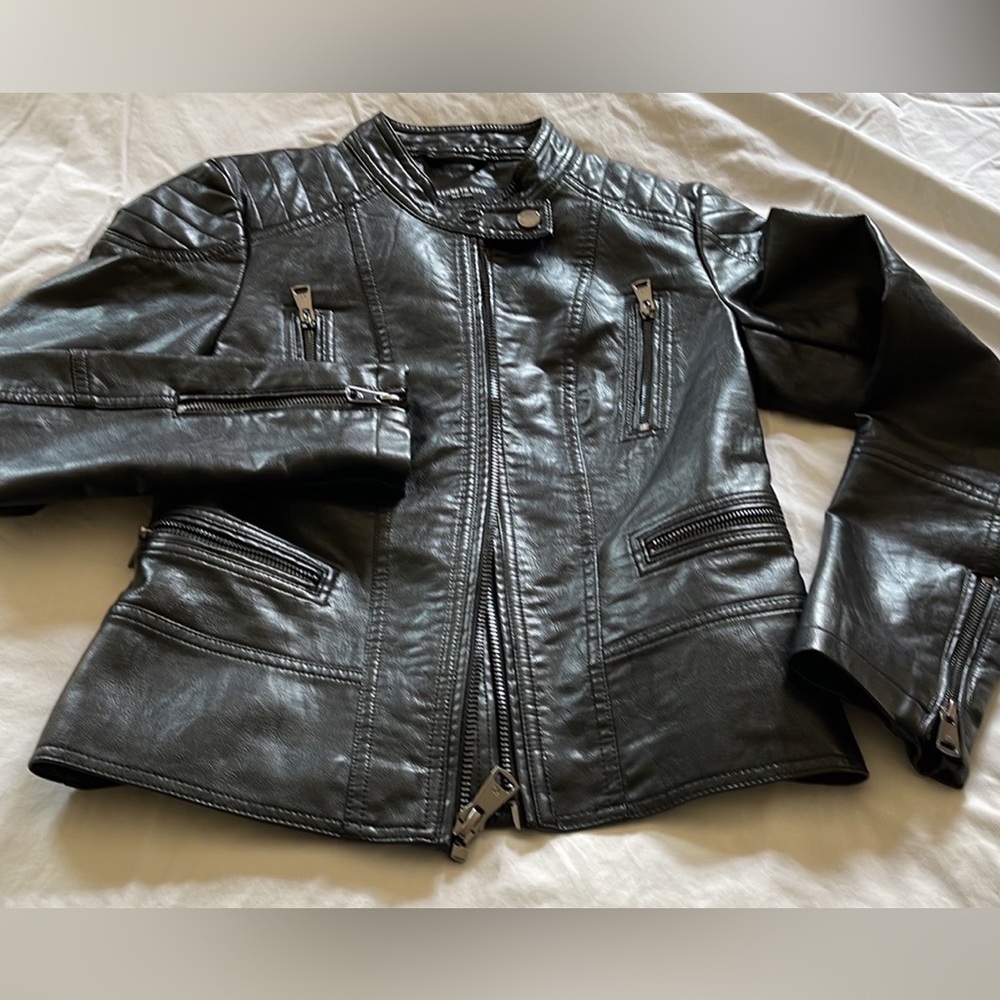 Women’s moto jacket